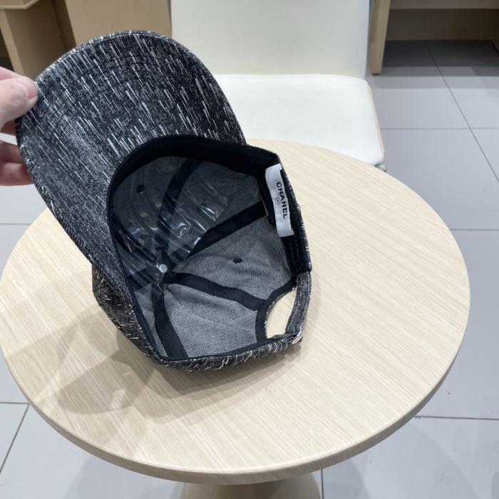 C*hanel  Hats Top XX20250413-39