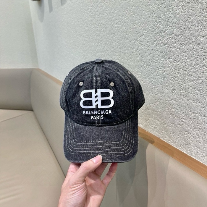 B*alenciaga  Hats Top XX20250413-56
