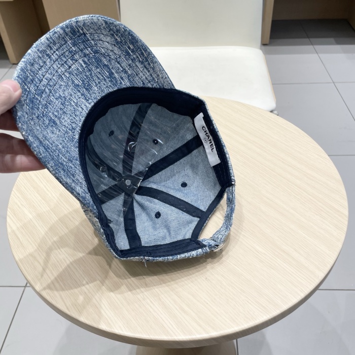 C*hanel  Hats Top XX20250413-39