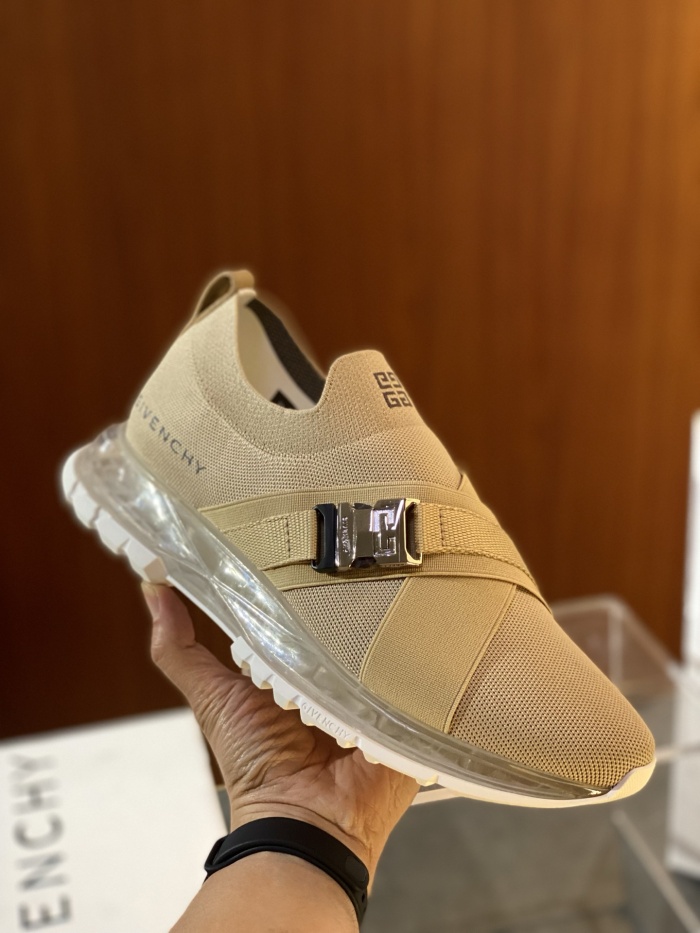 Givenchy  Top  Sneaker Low RR 20250415-146