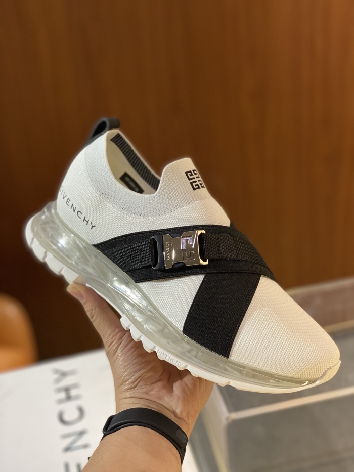 Givenchy  Top  Sneaker Low RR 20250415-146