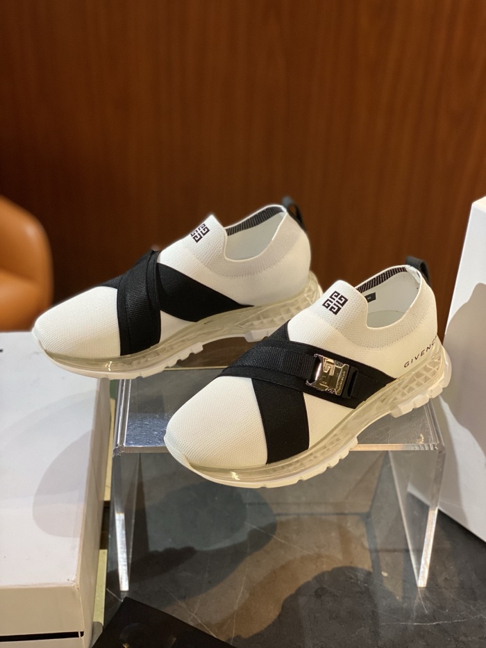 Givenchy  Top  Sneaker Low RR 20250415-146