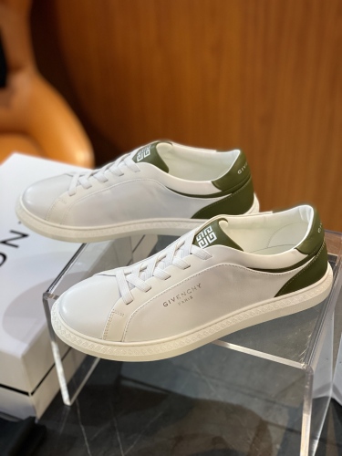 G*ivenchy Top Sneaker Low RR 20250416-135