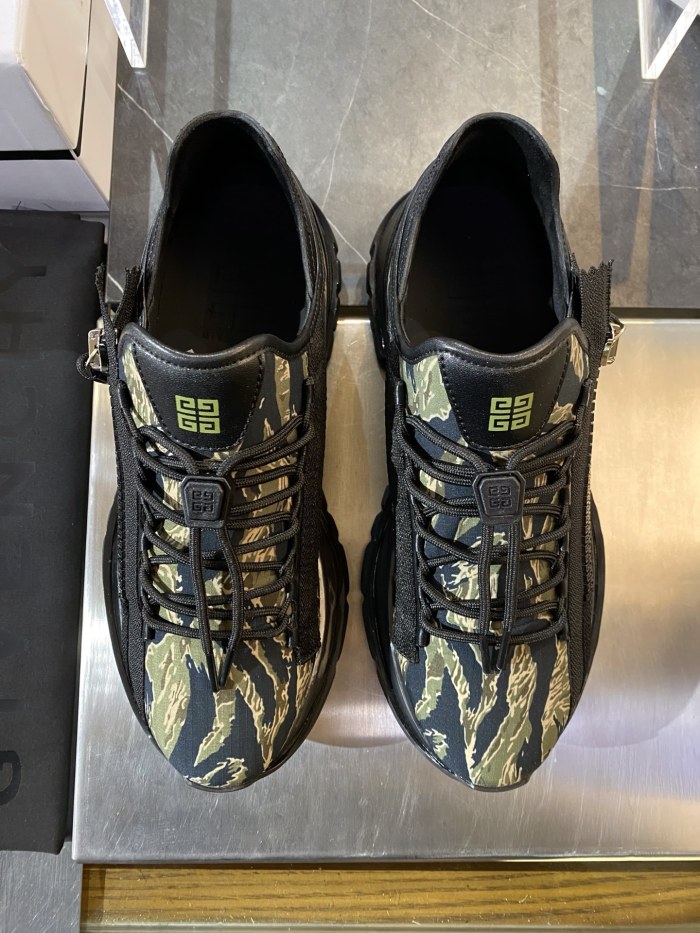 G*ivenchy Top Sneaker Low RR 20250416-138
