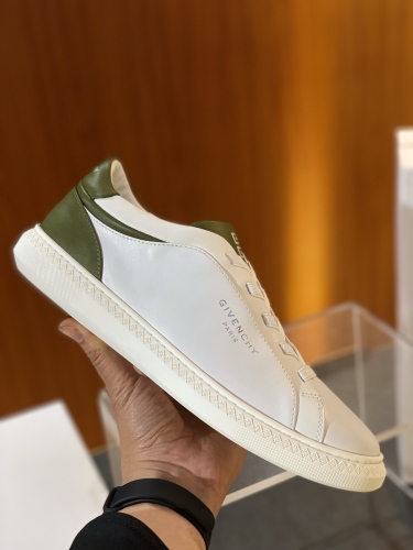 G*ivenchy Top Sneaker Low RR 20250416-135