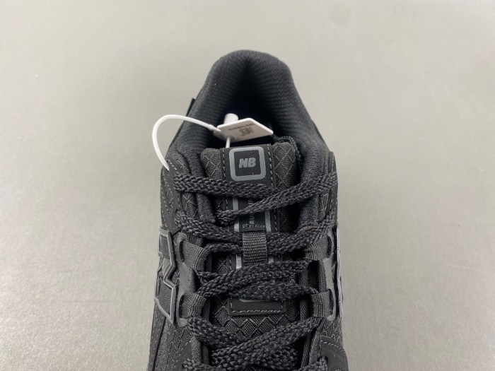 New Balance 1906R Cordura Black Magnet M1906RWF