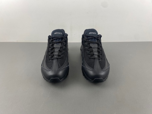 Air Max 95 Essential Triple Black  CI3705-001