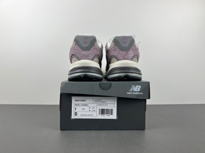 New Balance 2002R Purple
