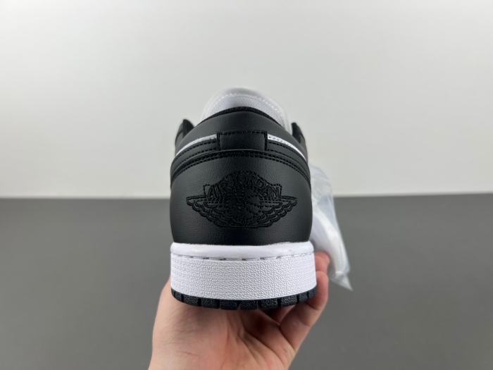 Air Jordan 1 Retro Low Panda 5553558-131