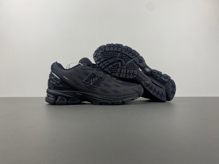 New Balance 1906W Black Silver Metallic U1906WFD