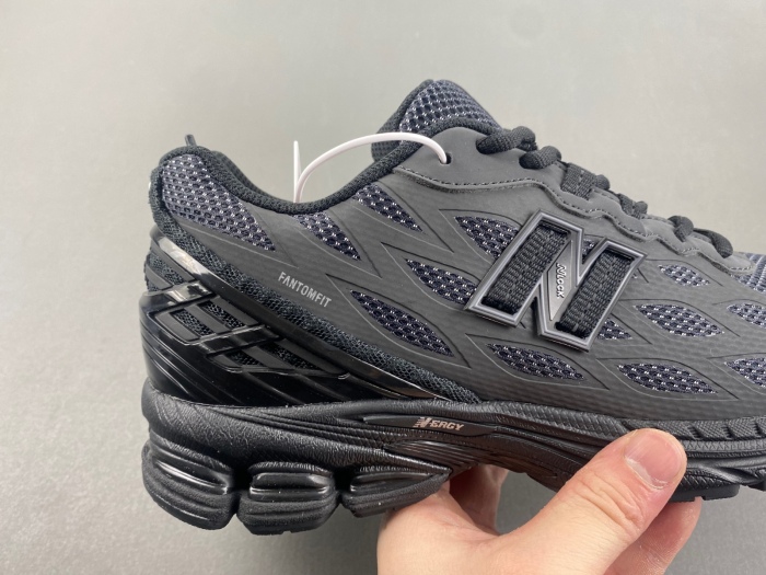 New Balance 1906W Black Silver Metallic U1906WFD