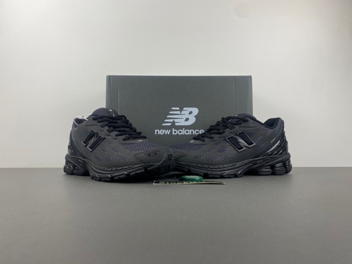 New Balance 1906W Black Silver Metallic U1906WFD