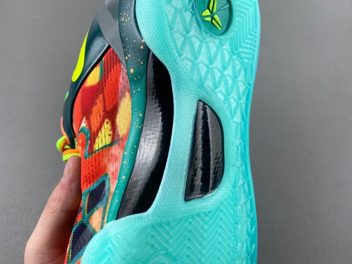 Kobe 8 Protro What The HM9621-900