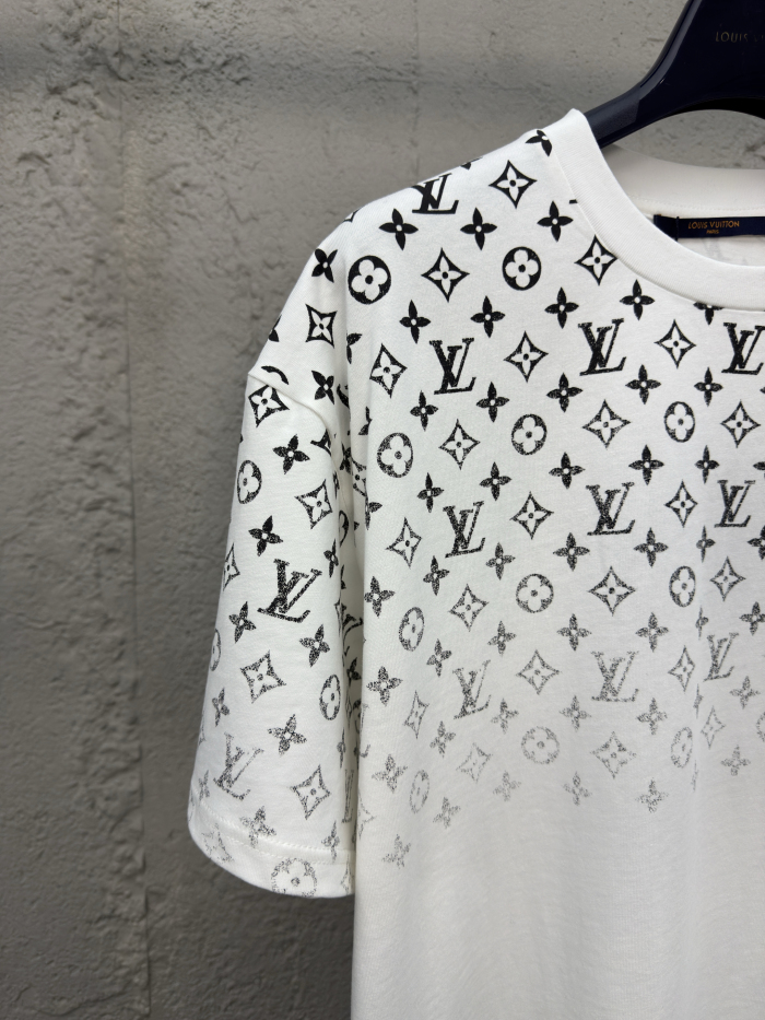 L*ouis V*uitton  T-shirt Top Quality X.C 20250519-98