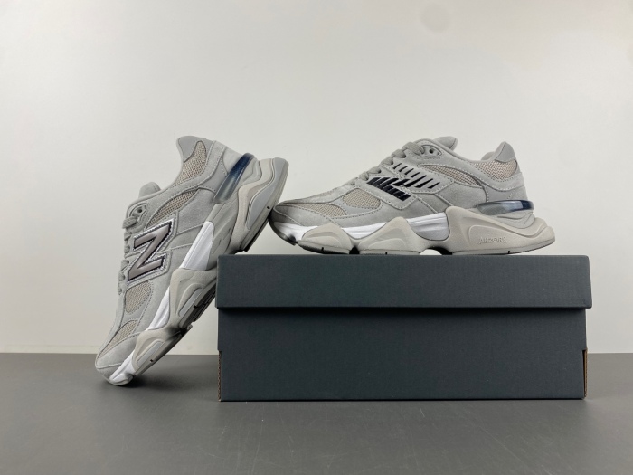New Balance 9060 Silver Metallic Grey U9060JGR