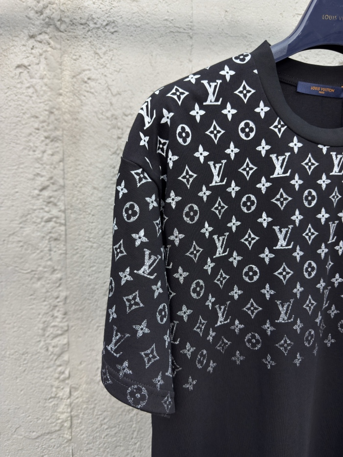 L*ouis V*uitton  T-shirt Top Quality X.C 20250519-99