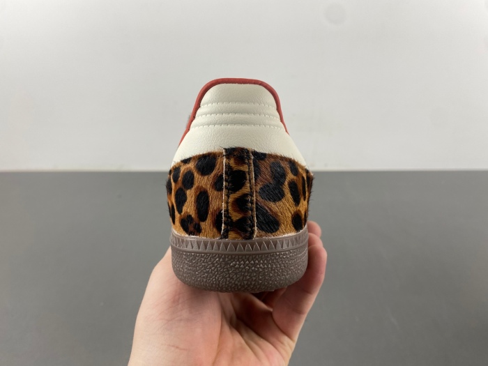 Samba OG Preloved Red Leopard JI2734