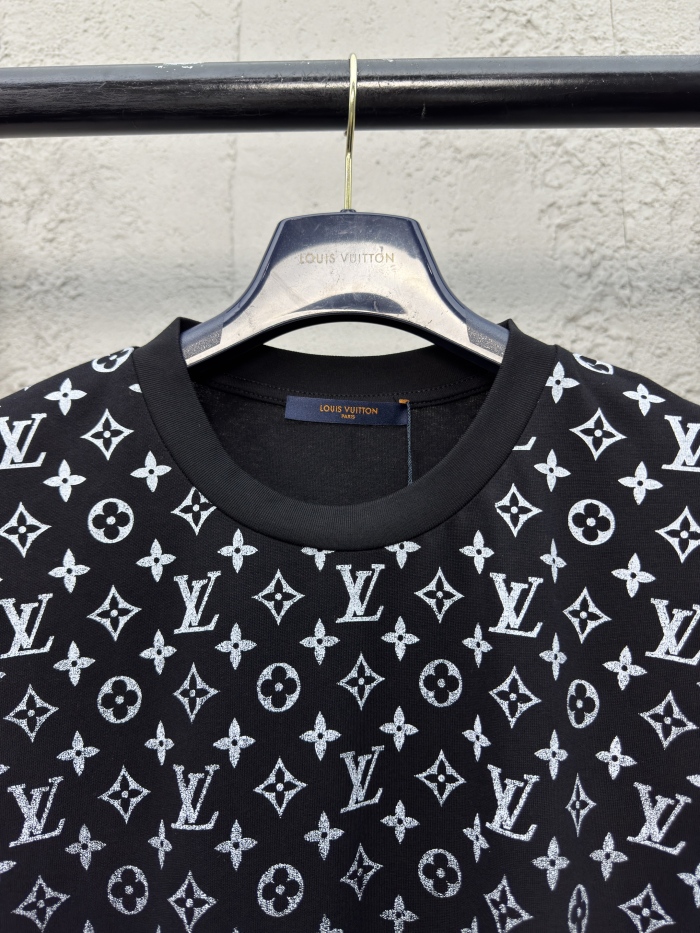 L*ouis V*uitton  T-shirt Top Quality X.C 20250519-99