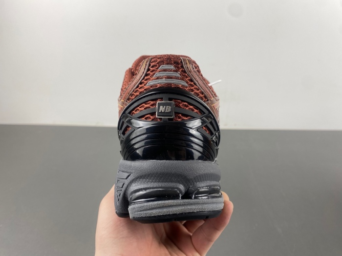 New Balance 1906R Zalando Trail Mix Rust Red  M1906RZA