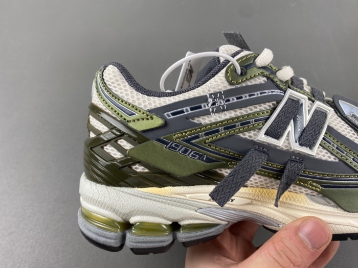 New Balance 1906A Olive Juice Sea Salt  U1906ANC