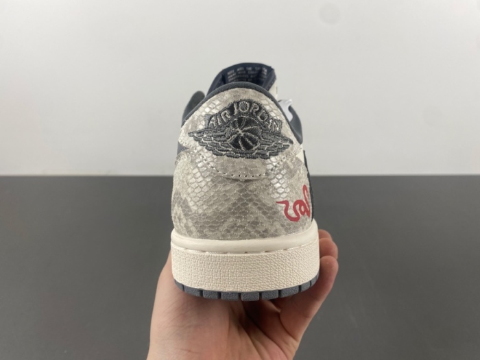 Air Jordan 1 Low Travis Scott snake XS3086-009