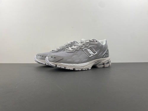 New Balance 1906W Silver Metallic  U1906WFE