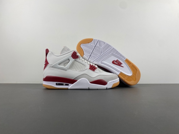 Air Jordan 4 Retro SB Varsity Red DR5415-106