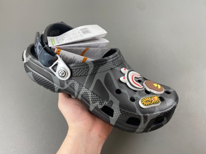 Crocs Classic Clog A Bathing Ape ABC Camo 209627-212 209627-4TB 209627-6I2