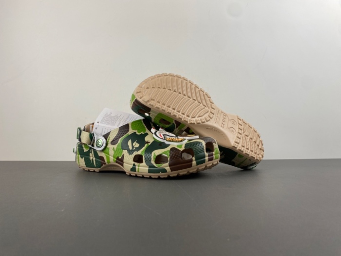 Crocs Classic Clog A Bathing Ape ABC Camo 209627-212 209627-4TB 209627-6I2