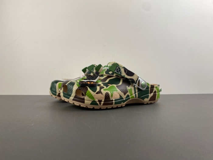 Crocs Classic Clog A Bathing Ape ABC Camo 209627-212 209627-4TB 209627-6I2