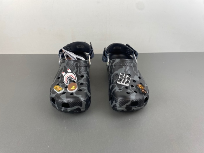 Crocs Classic Clog A Bathing Ape ABC Camo 209627-212 209627-4TB 209627-6I2