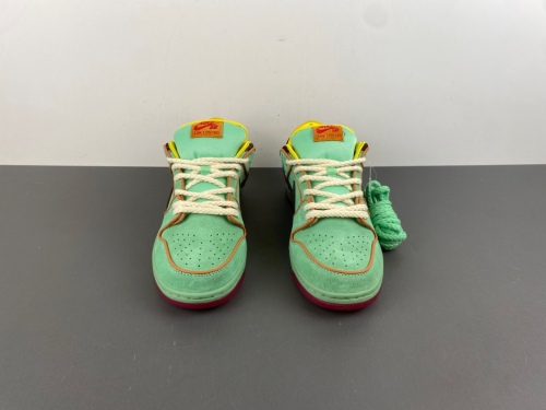 SB Dunk Low Rodeo Tourmaline HF3058-300