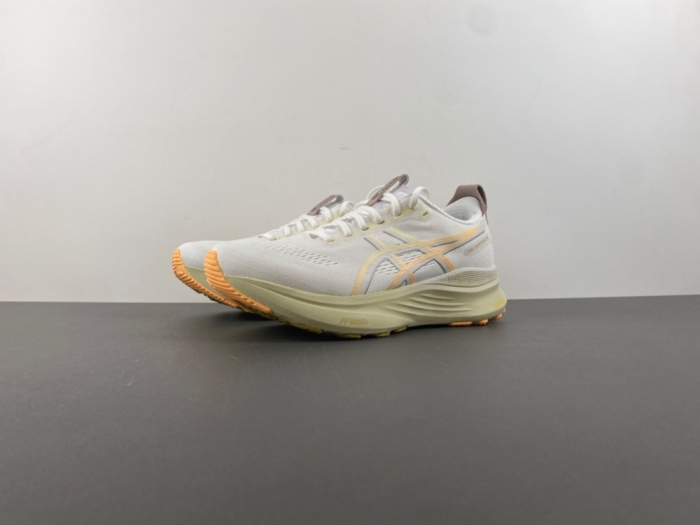 ASICS Gel-Kayano 32 White Orange Glow  1011C052-101