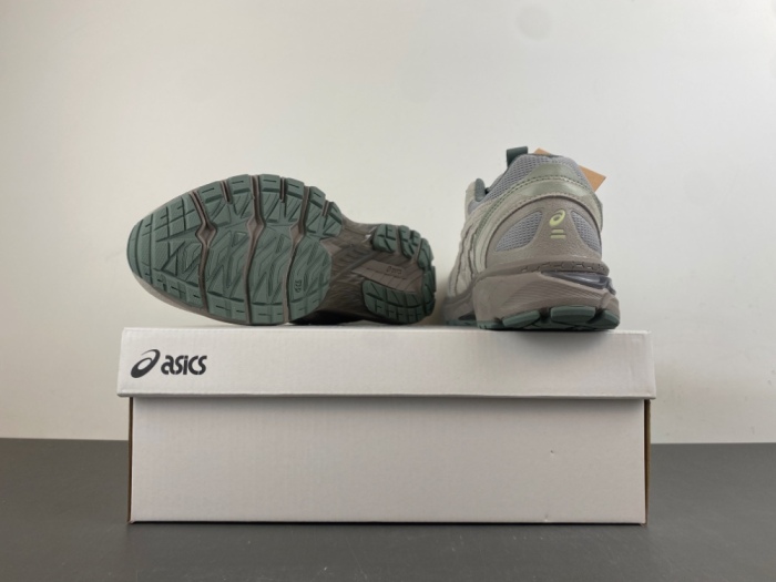 ASICS Gel-Terrain Oyster Grey 1203A444-020