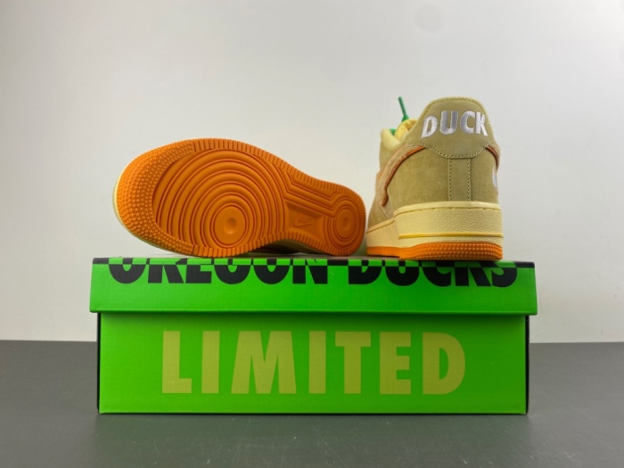 Air Force 1 Low Ducks of a Feather University of Oregon Duck or Egg IU7612-700