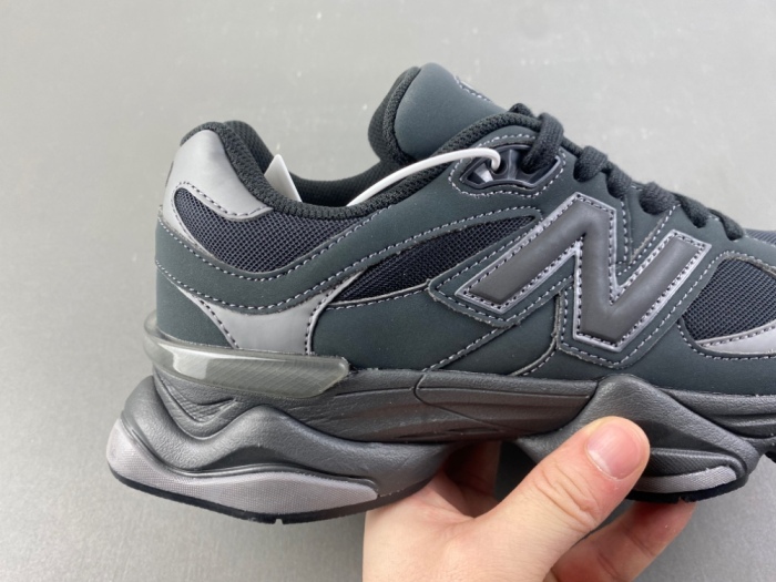 New Balance 9060 Mono Black  U906079E