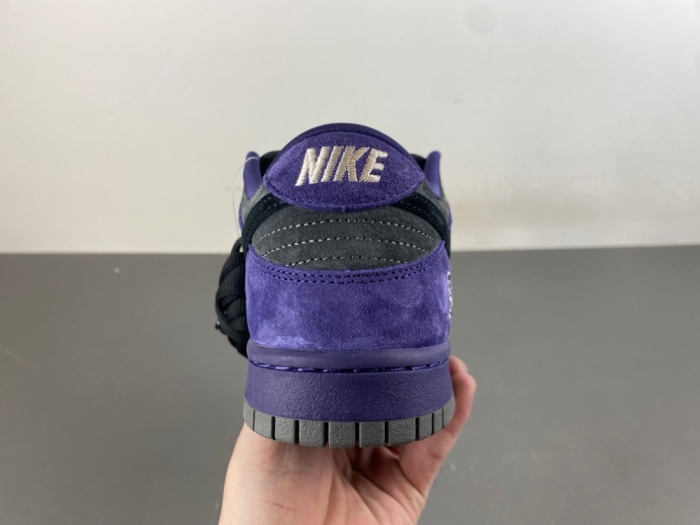 SB Dunk Low Supreme 94 Ink HQ8487-500