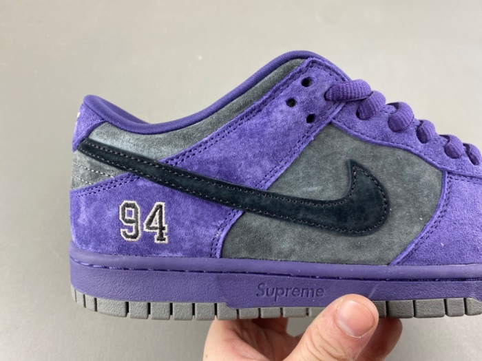 SB Dunk Low Supreme 94 Ink HQ8487-500