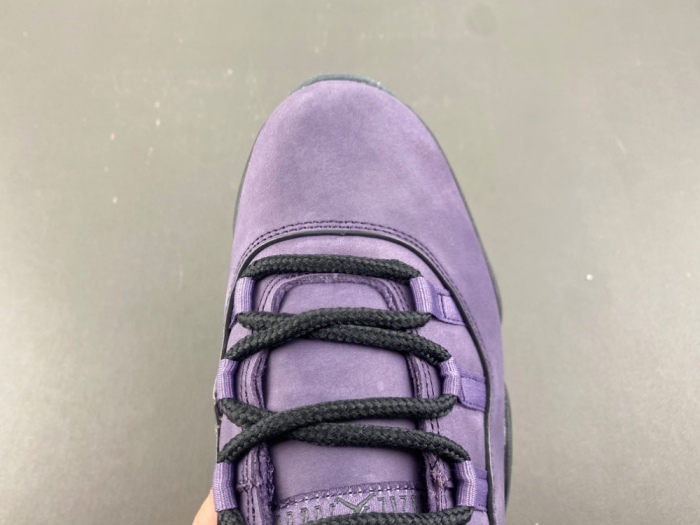 Air Jordan 11 Retro Mojave  IO8961-553