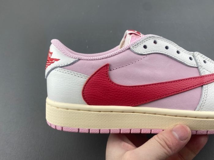 Air Jordan 1 Retro Low OG SP Travis Scott Shy Pink IQ7604-100