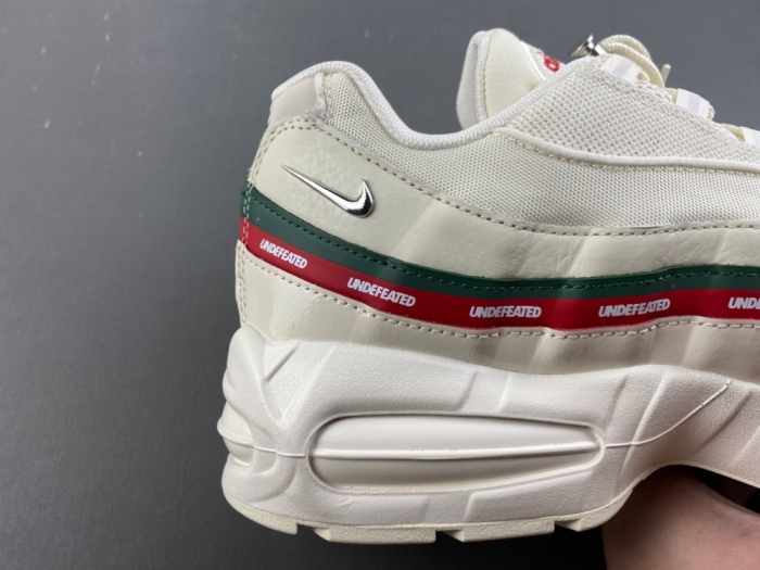 Air Max 95 SP Undefeated Sail IB4453-100