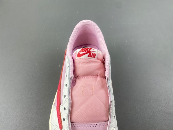 Air Jordan 1 Retro Low OG SP Travis Scott Shy Pink IQ7604-100