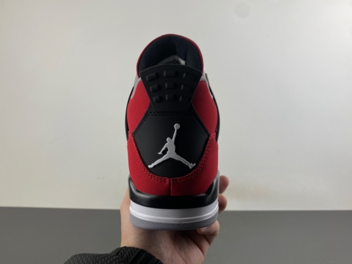 Air Jordan 4 Retro Toro Bravo (2026)  FQ8138-600