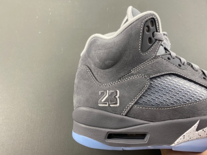Air Jordan 5 Retro Wolf Grey DD0587-002