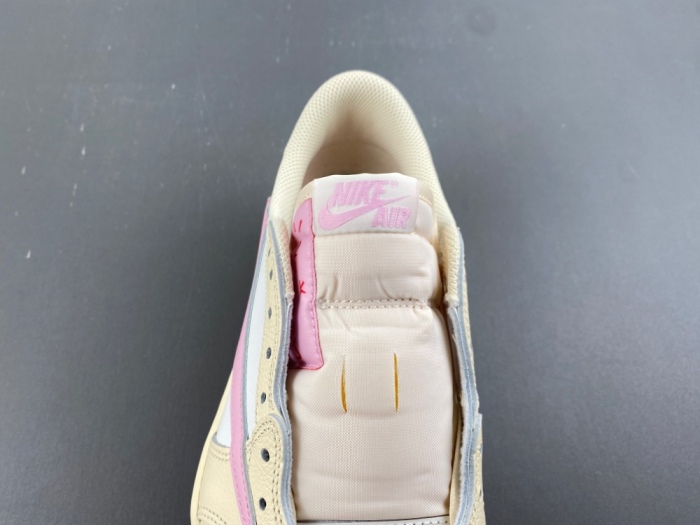 Air Jordan 1 Retro Low OG SP Travis Scott Shy Pink IQ7604-100