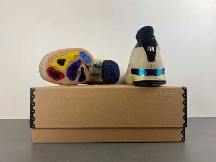 Air Jordan 17 Retro Low SP Infinite Archives IH0177-200