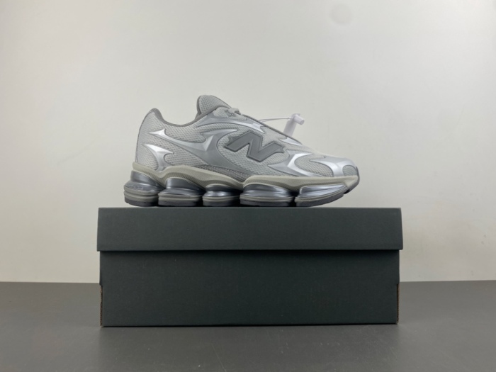 New Balance Abzorb 2000 Silver Metallic  U20005UW