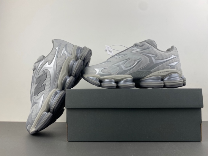 New Balance Abzorb 2000 Silver Metallic  U20005UW