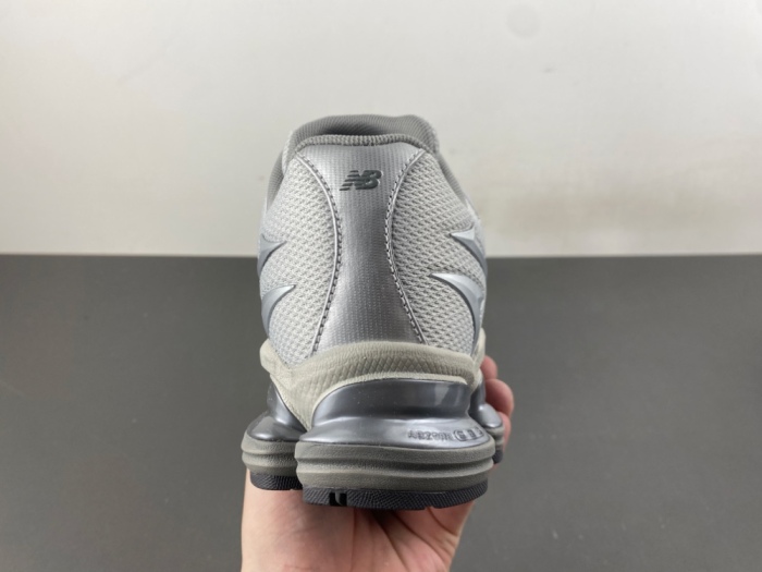 New Balance Abzorb 2000 Silver Metallic  U20005UW