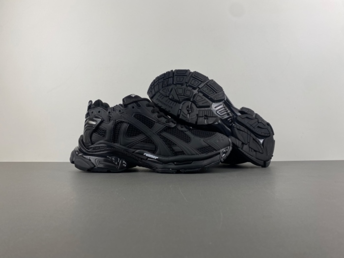 B*alenciaga runner Sneaker AM20260331-12